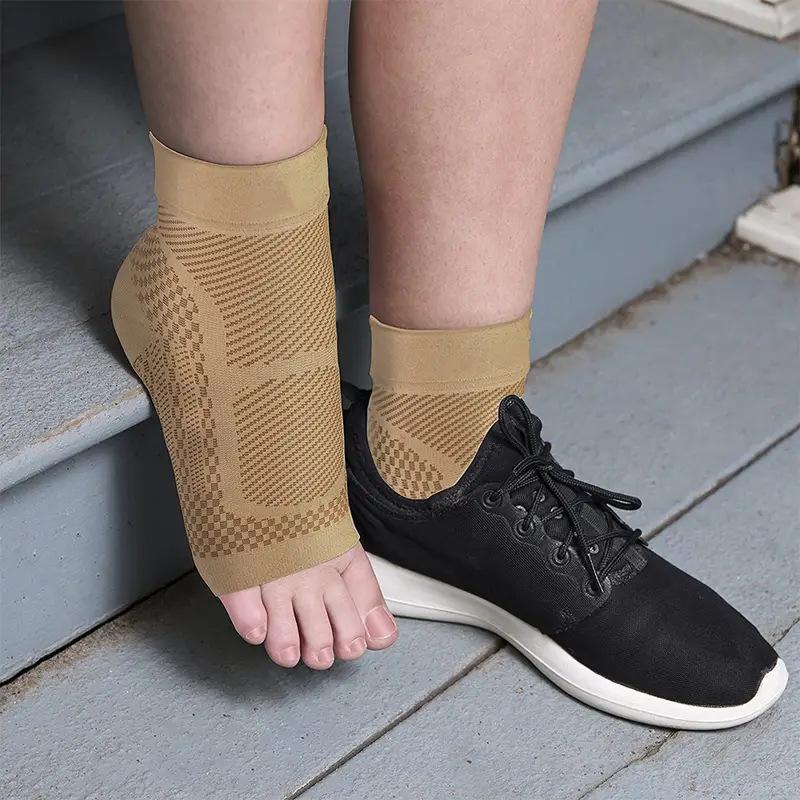 スポーツ用アンクルサポート、圧迫スリーブ、足底筋膜炎用ソック - Ankle Brace Sock のレビューと価格